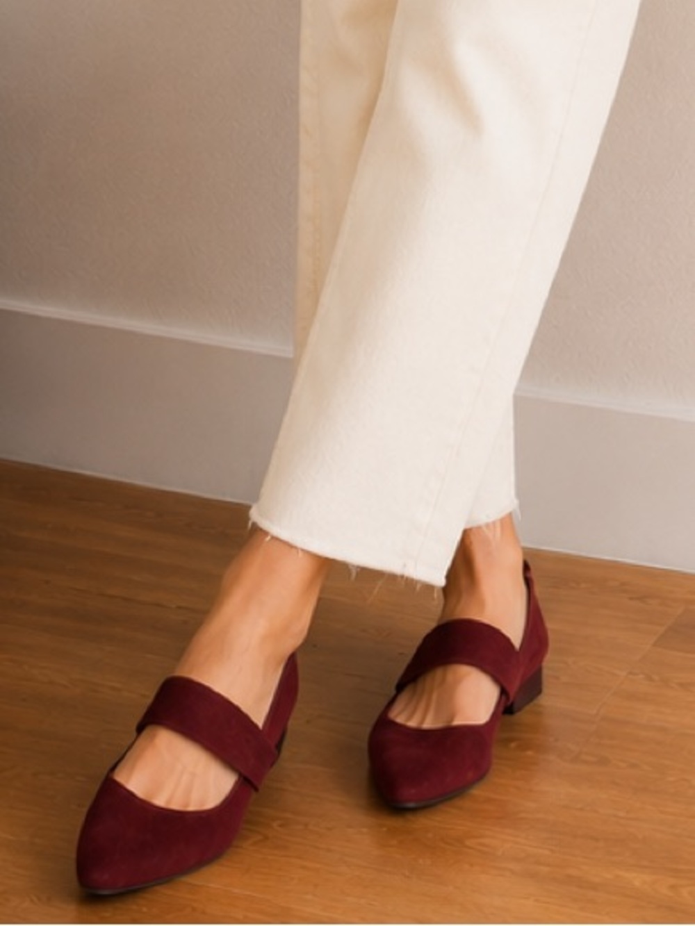 Eileen Fisher Burgundy Red Suede Cutout Flat Sandals 7.5